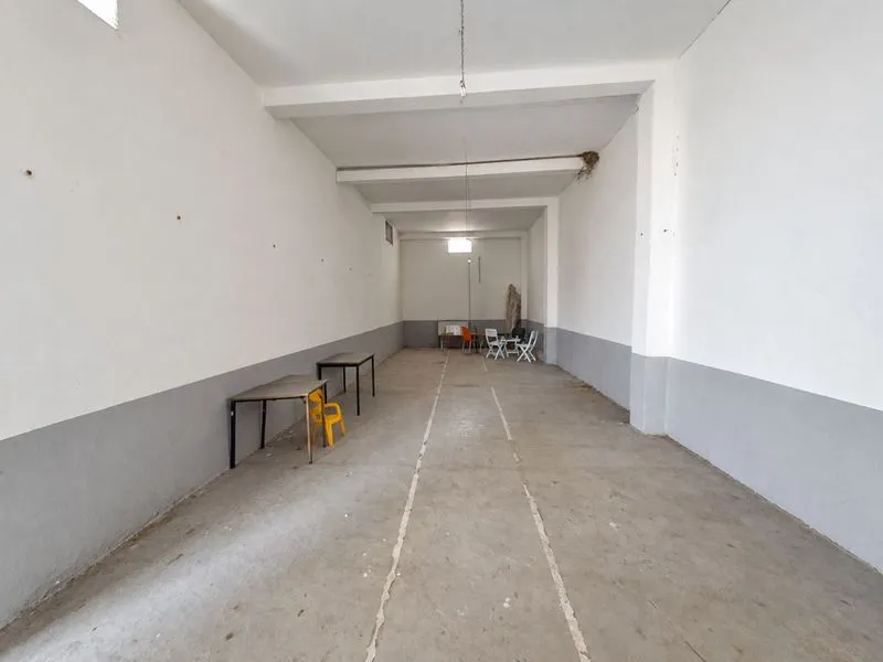 Dépôt à vendre à Ben Arous – Terrain de 818 m²