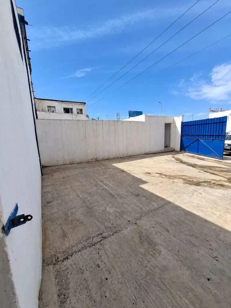 Dépôt à vendre à Ben Arous – Terrain de 818 m²