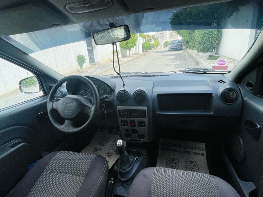 Dacia logane tres propre