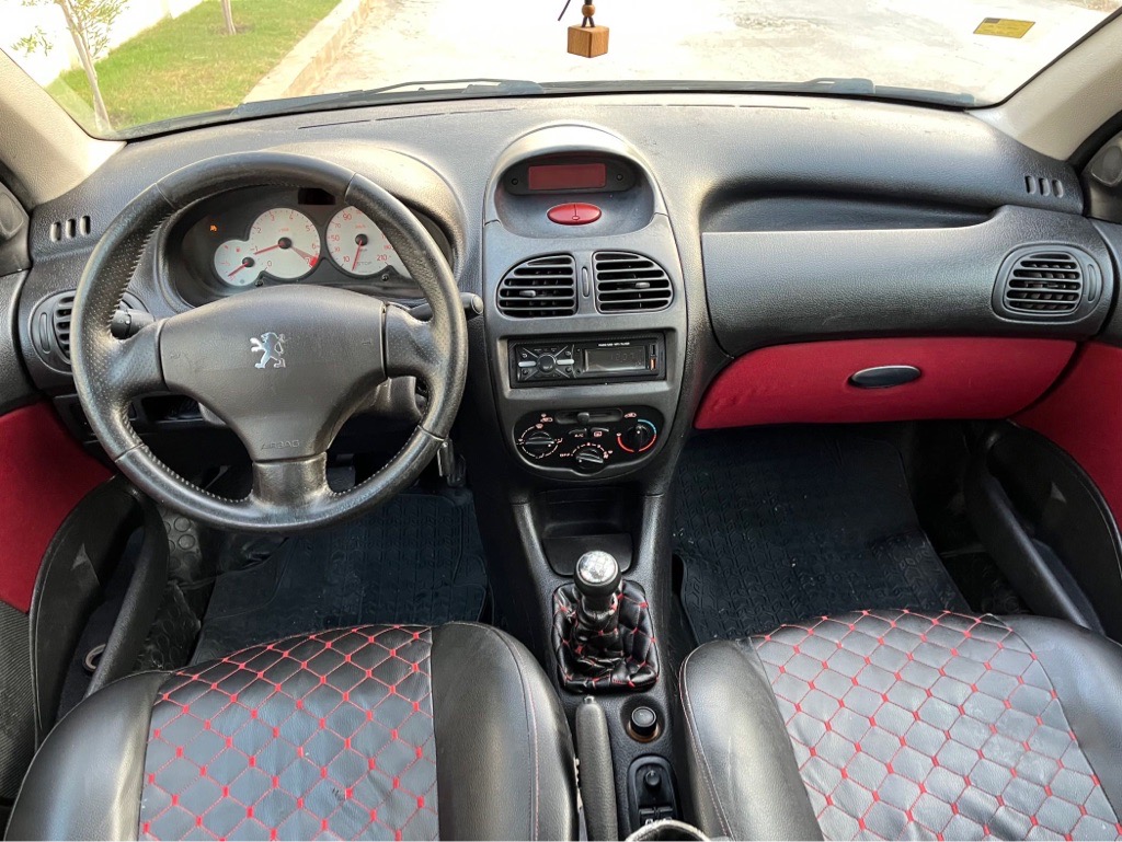Peugeot 206