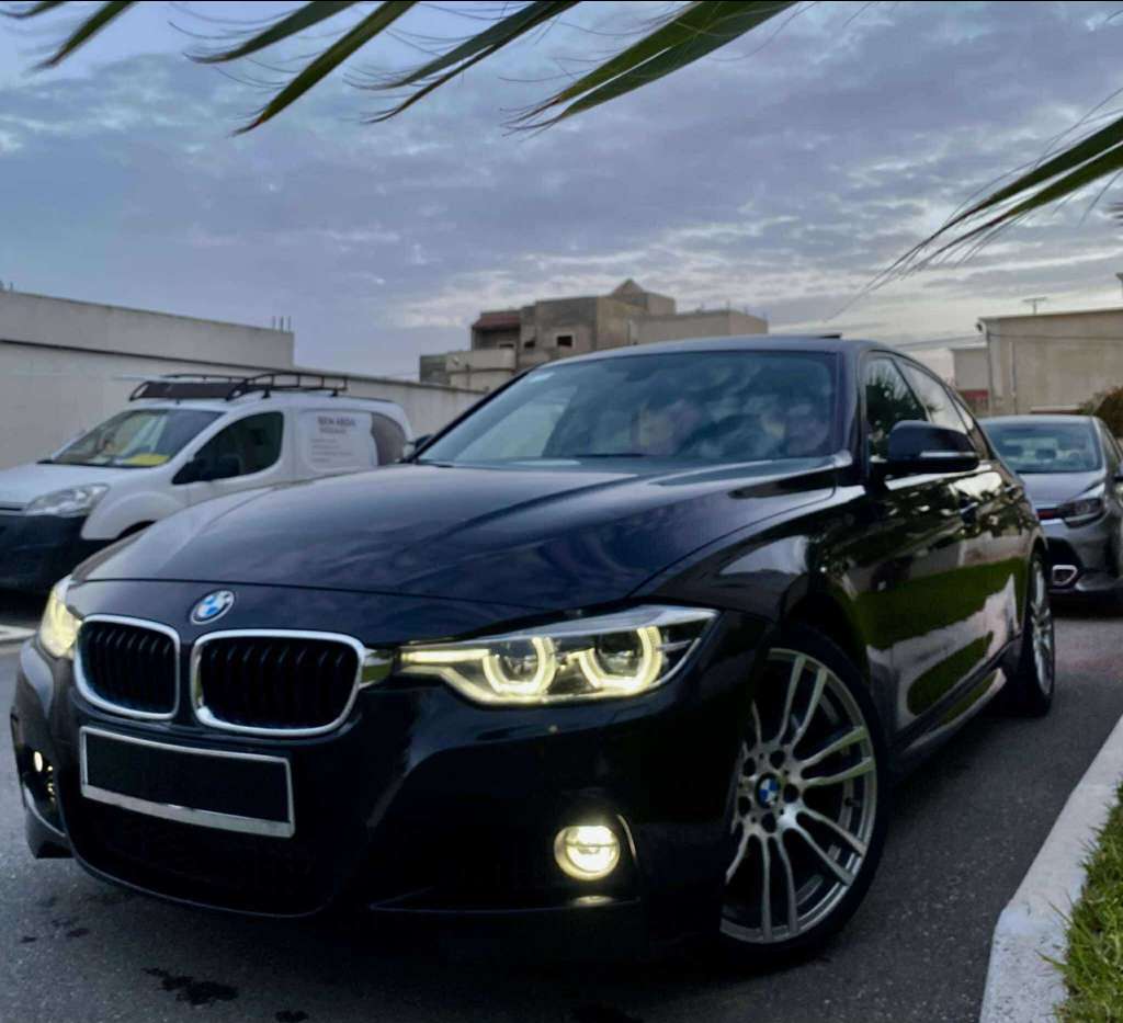 BMW 318i( f30)