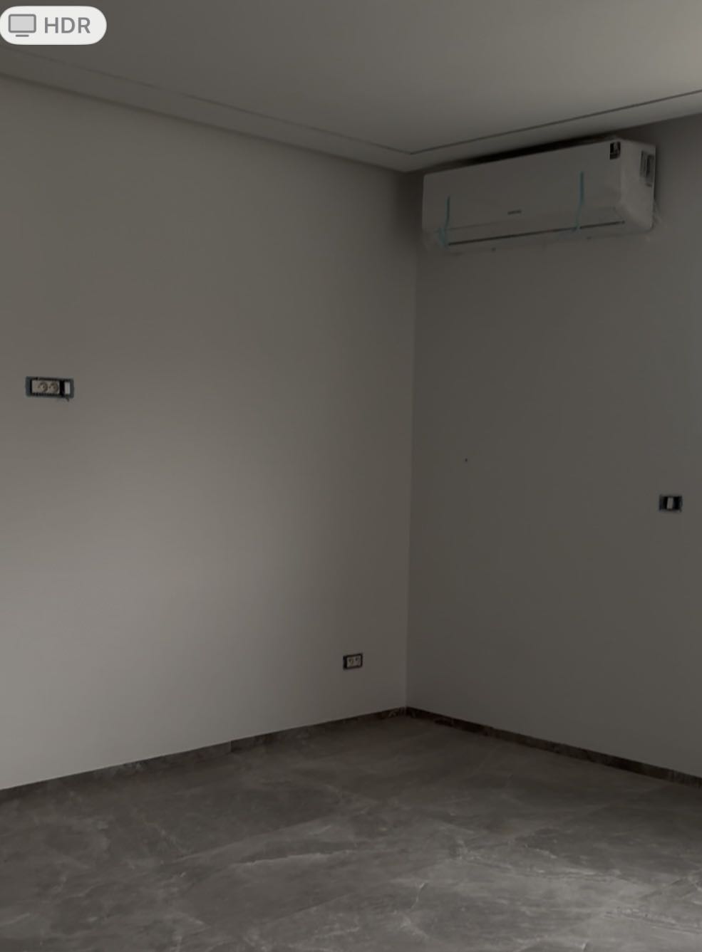 EL MENZAH9 ( Étage de villa luxueux à louer )