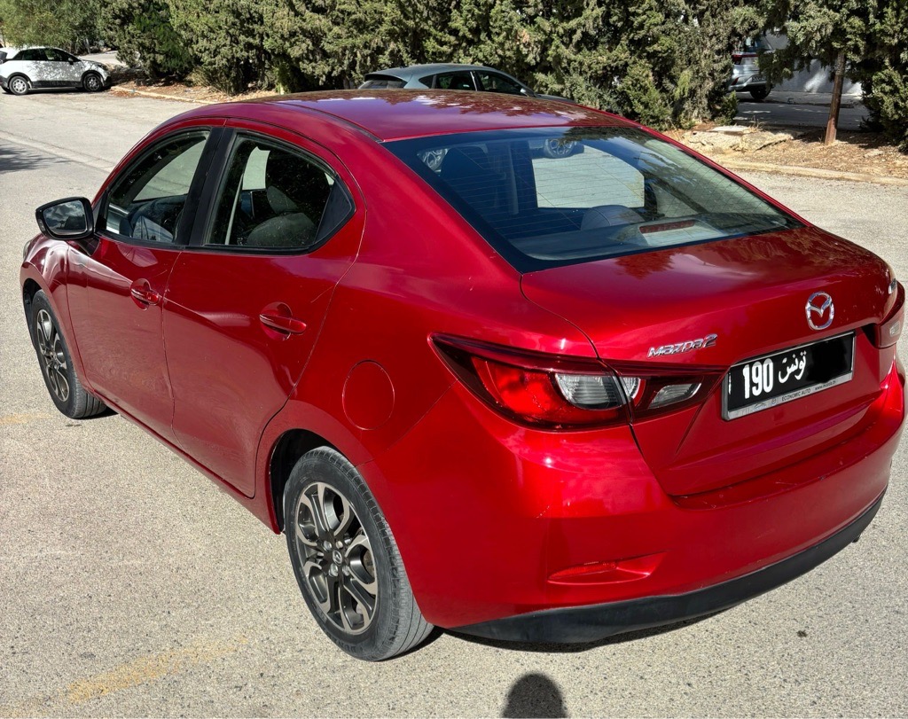 Mazda 2 Modèle 2016 Première Main