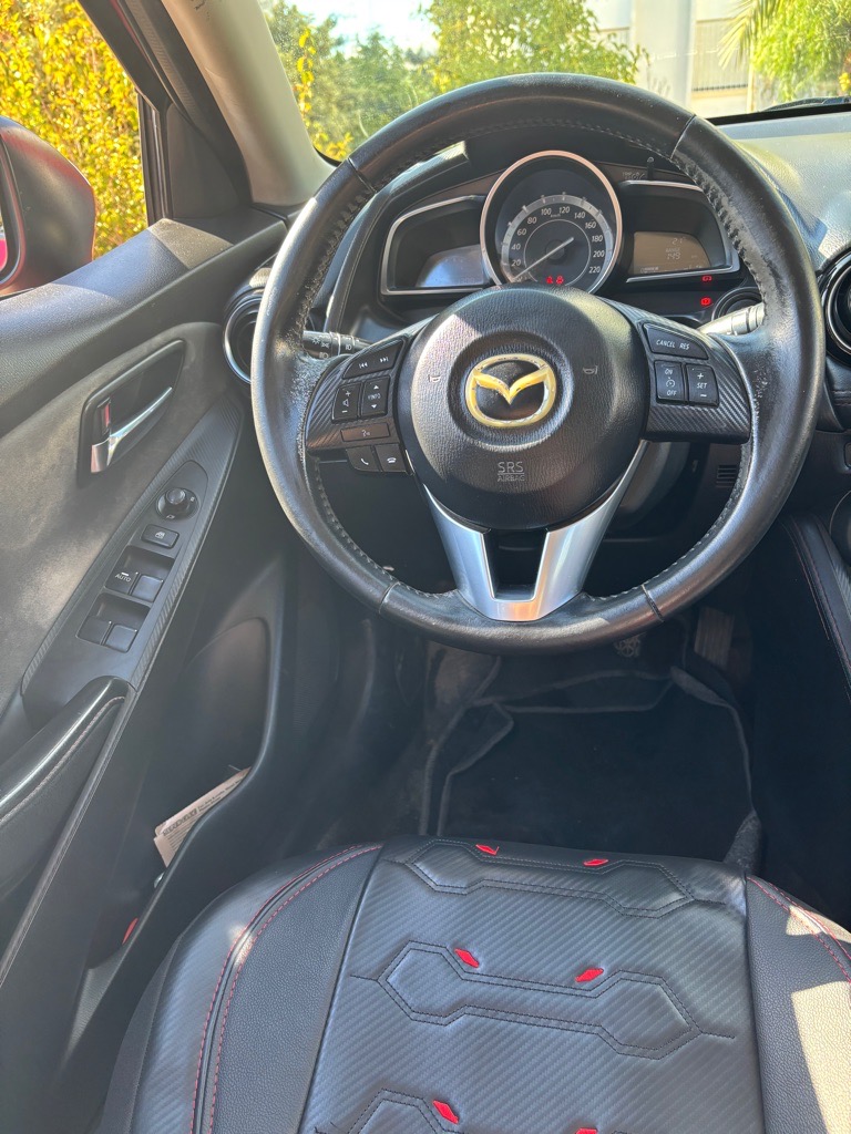 Mazda 2 Modèle 2016 Première Main