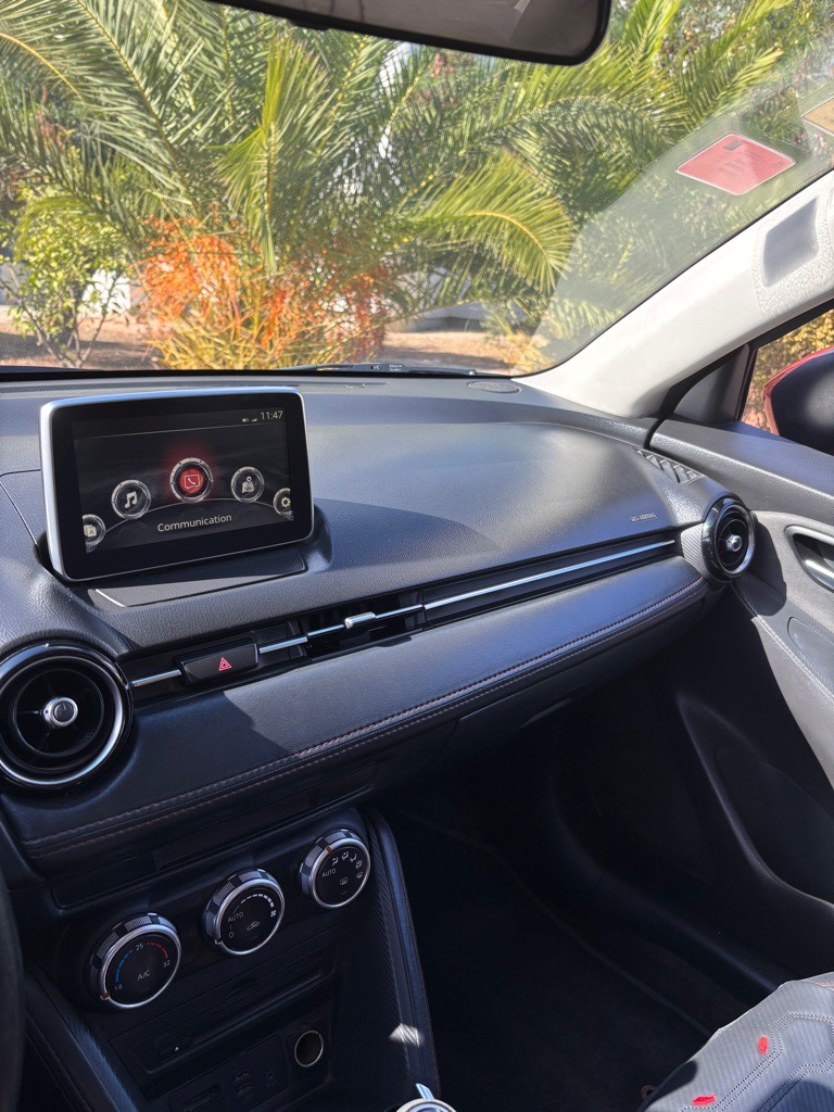 Mazda 2 Modèle 2016 Première Main