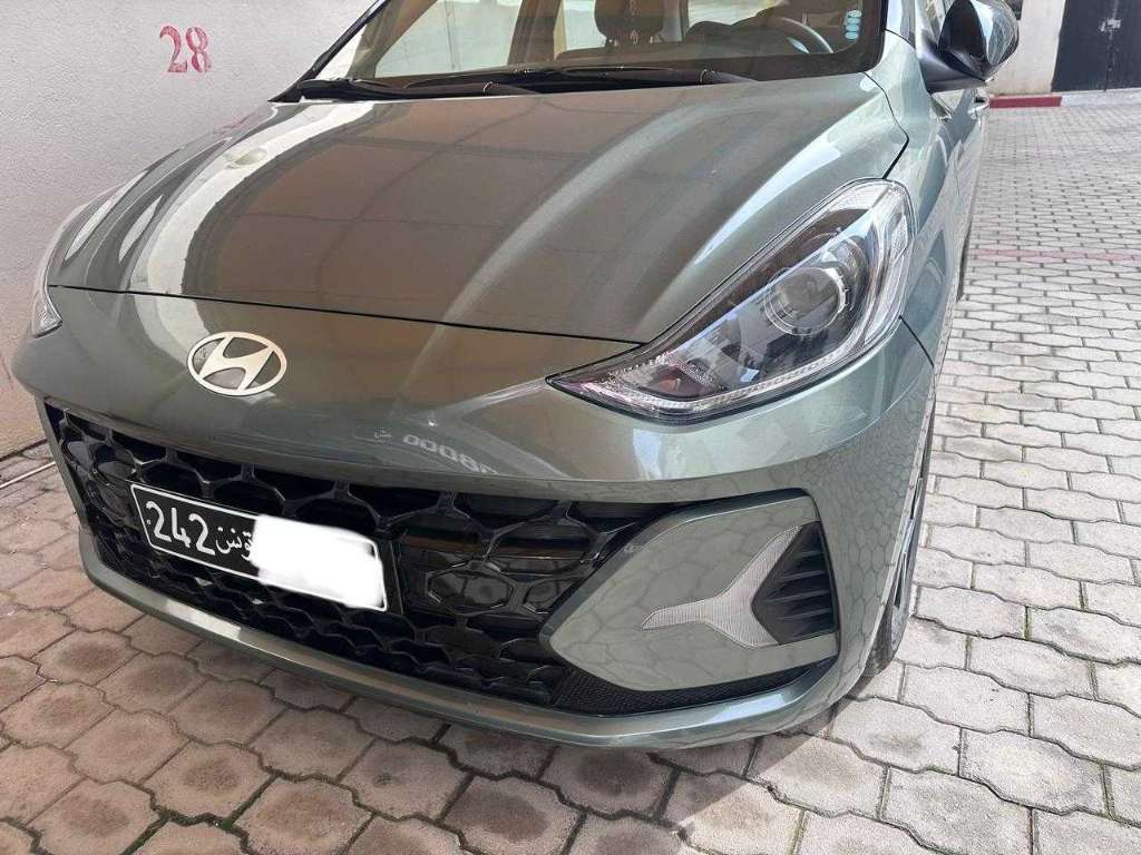 -Hyundai Grand i10 High Grade
