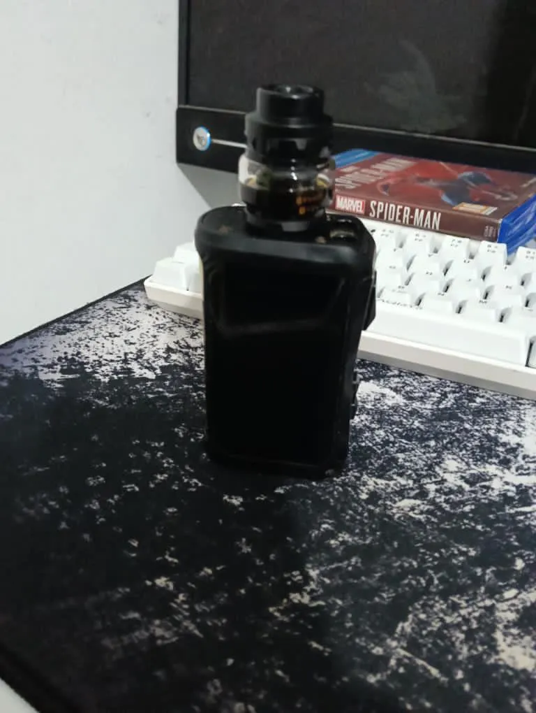 Vape aegis x lil bi3 atto dead rabbit Solo accus 