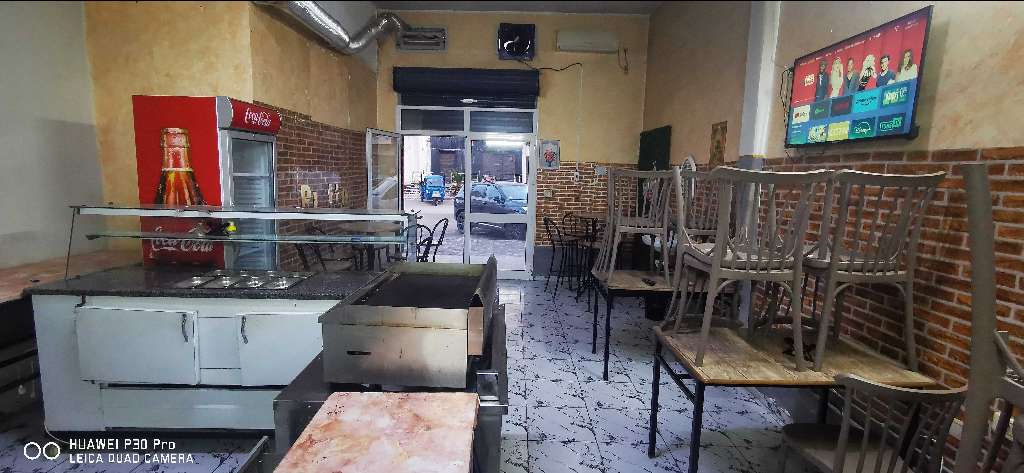 للكراء أو للبيع مطعم