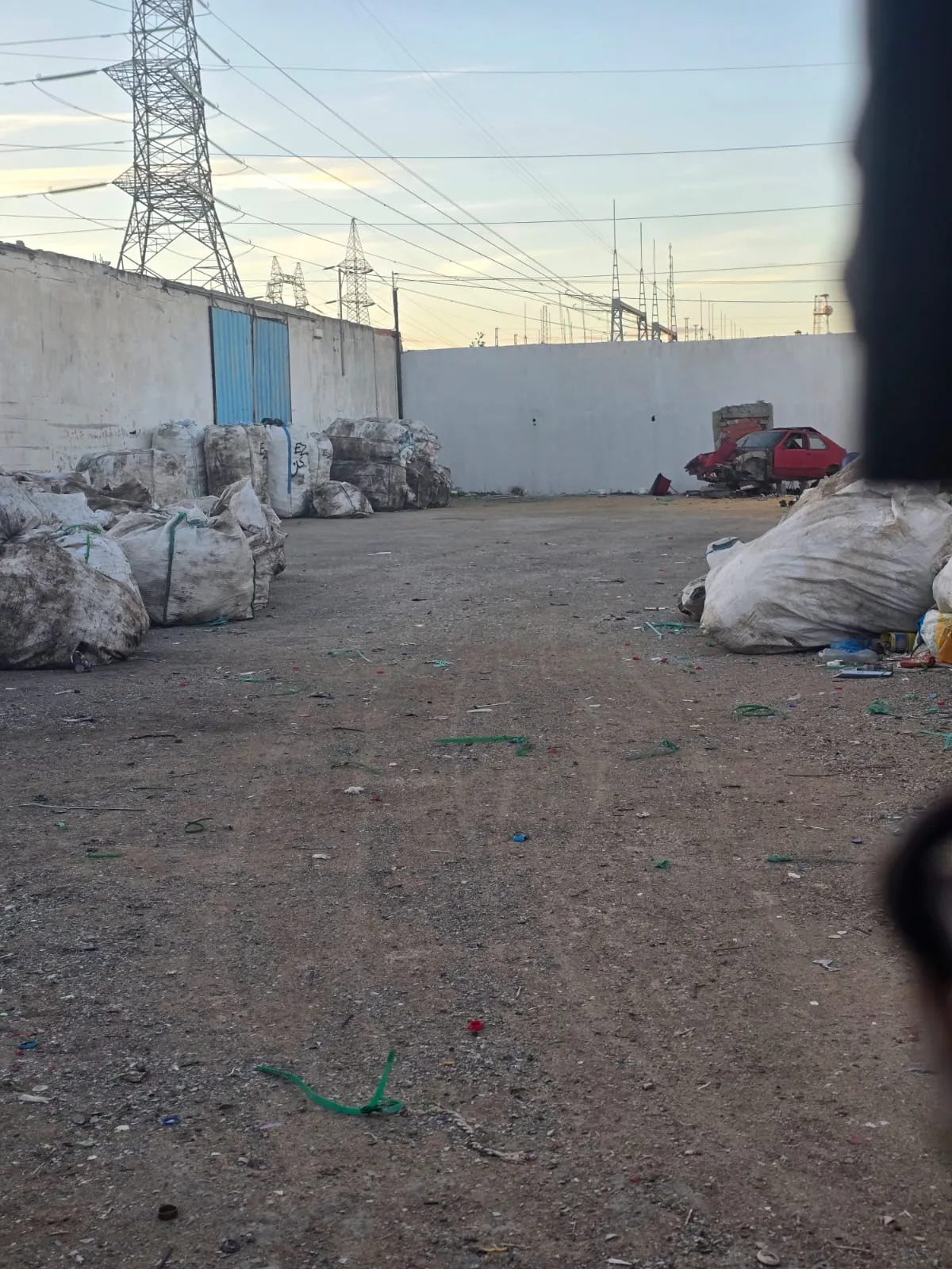 A vendre 7000 m2 3 usine et dépôt industrielle sidi abd lahmid sousse GP1