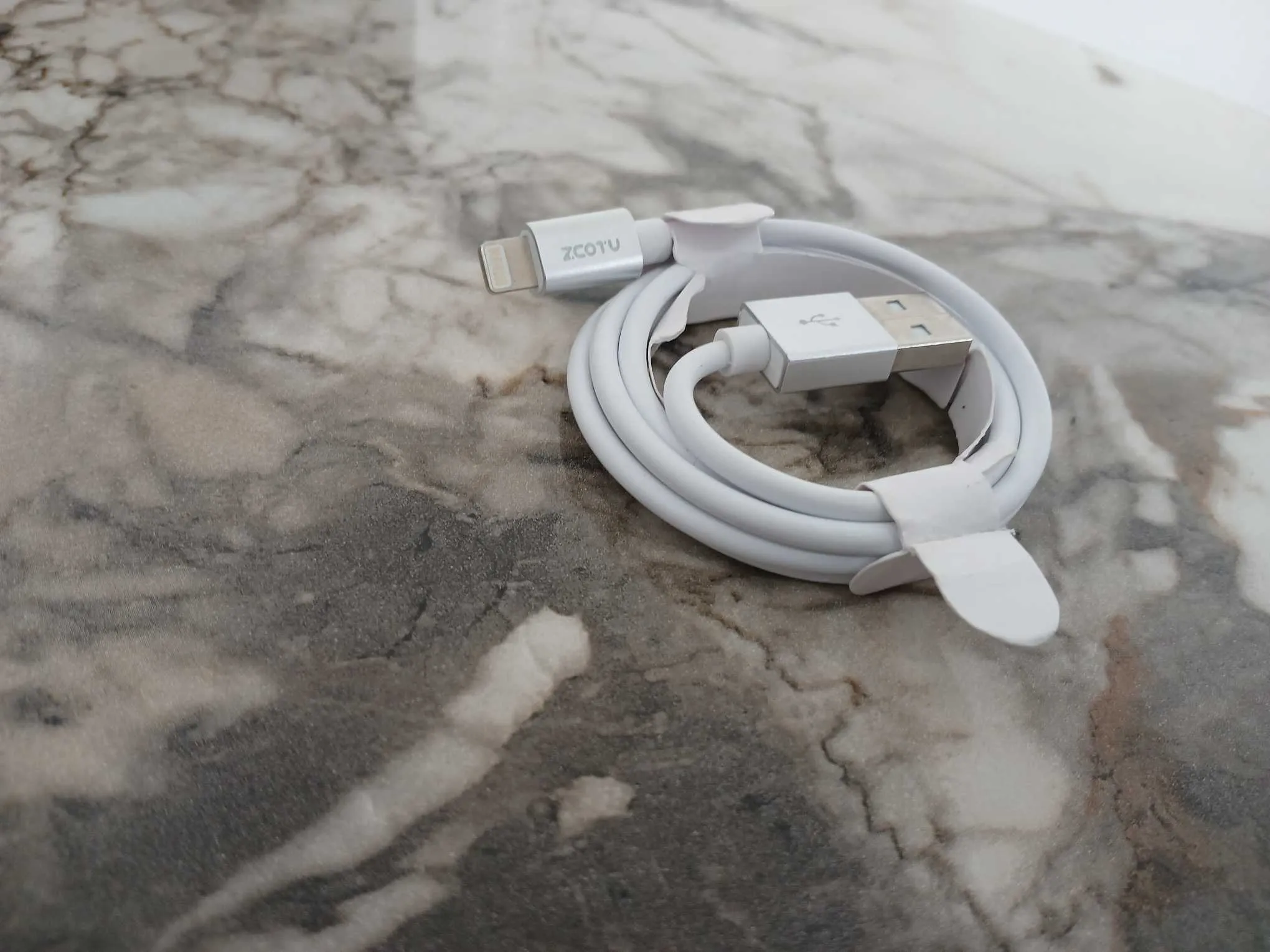 🔌 Câble de charge Zcotu – Neuf – Rapide, solide et fiable