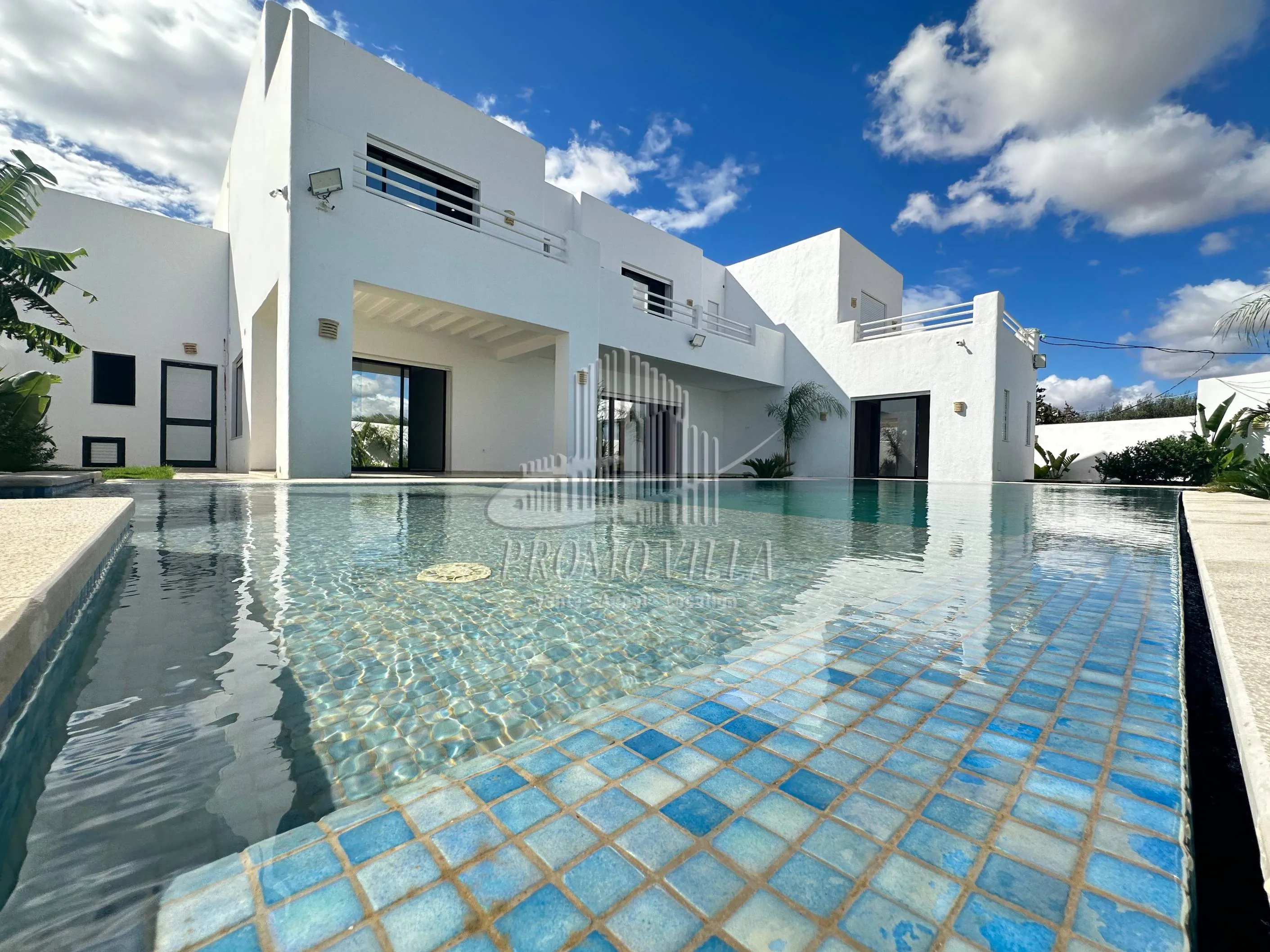 villa style arabesque située à 3min de jinan Hammamet