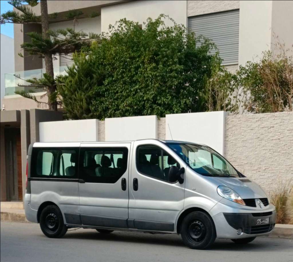 Renault Trafic // 9 places
