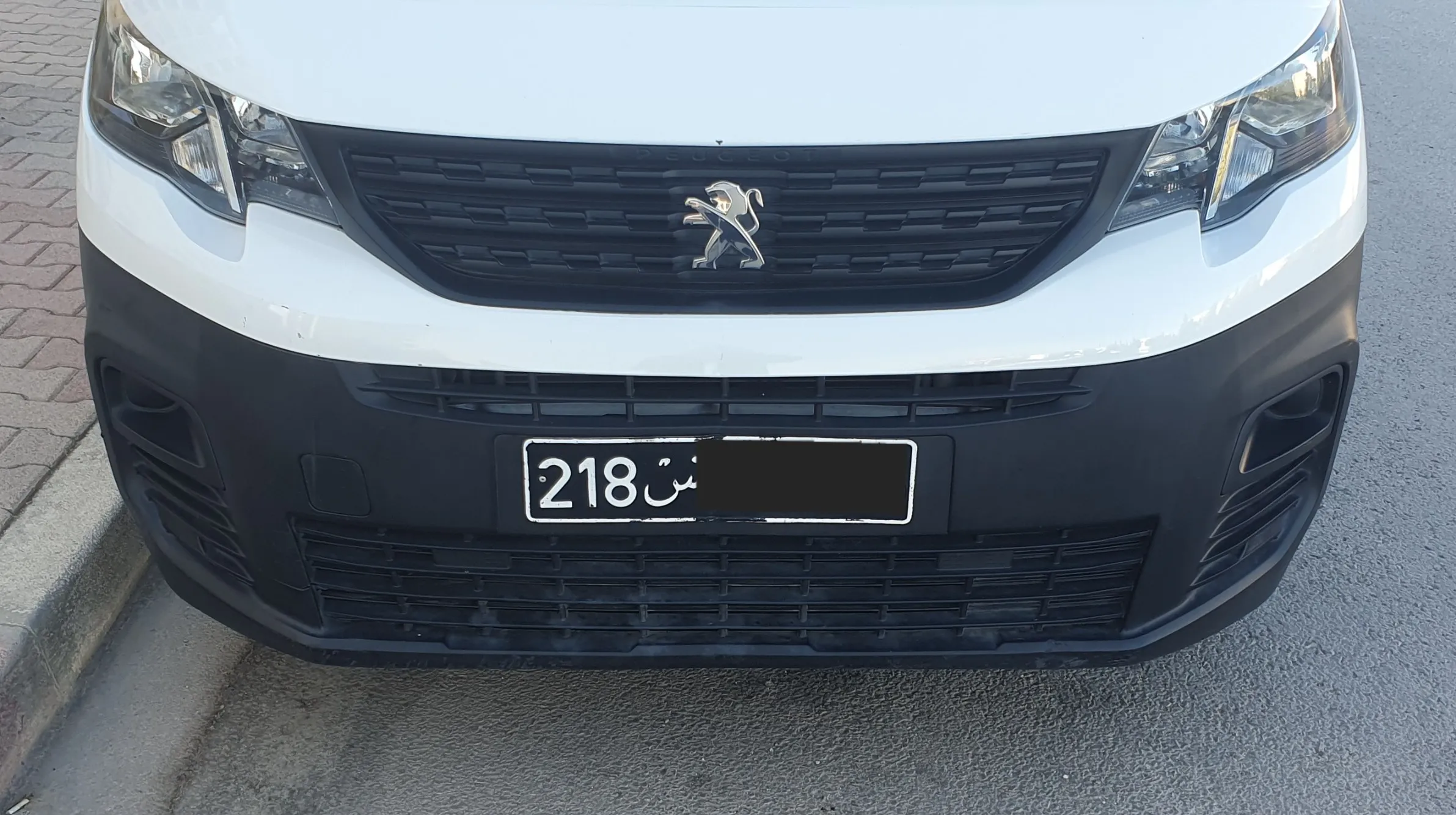 Peugeot partner K9 - 81.000 KLM