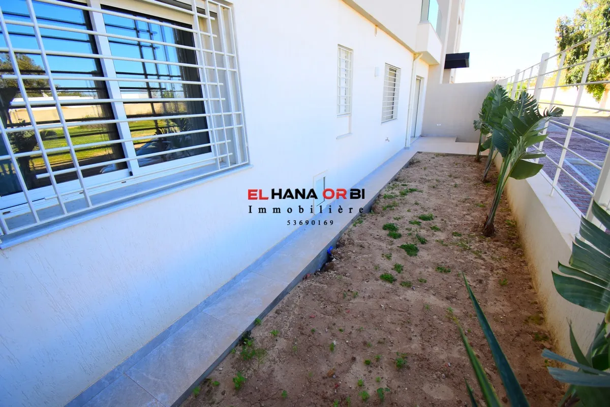 bien à vendre s+3 directement promoteur avec piscine à mahdia