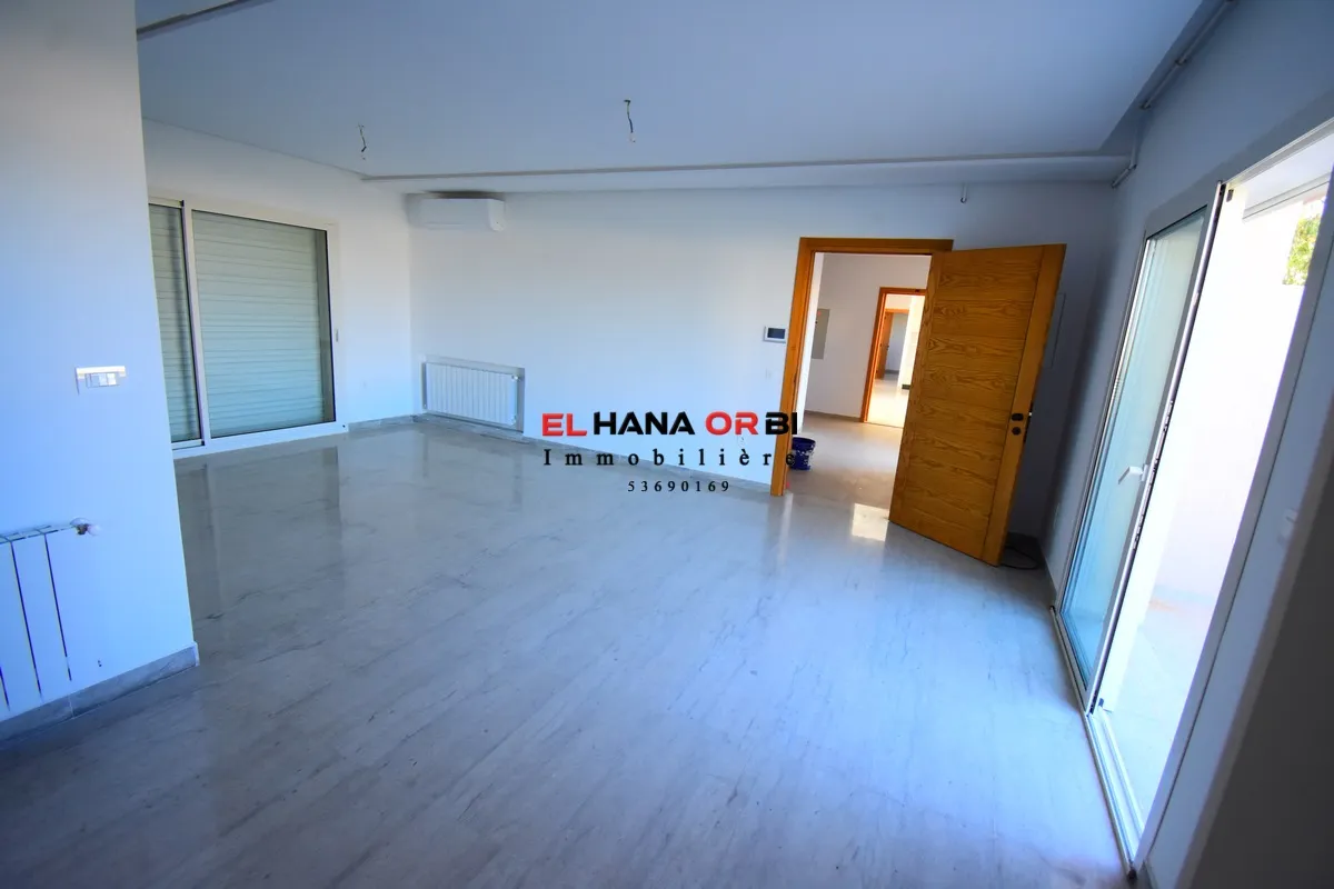 bien à vendre s+3 directement promoteur avec piscine à mahdia