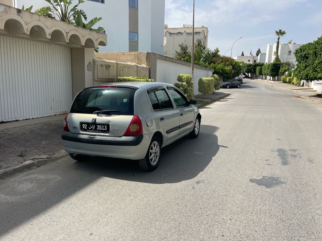 Clio bombé cabel