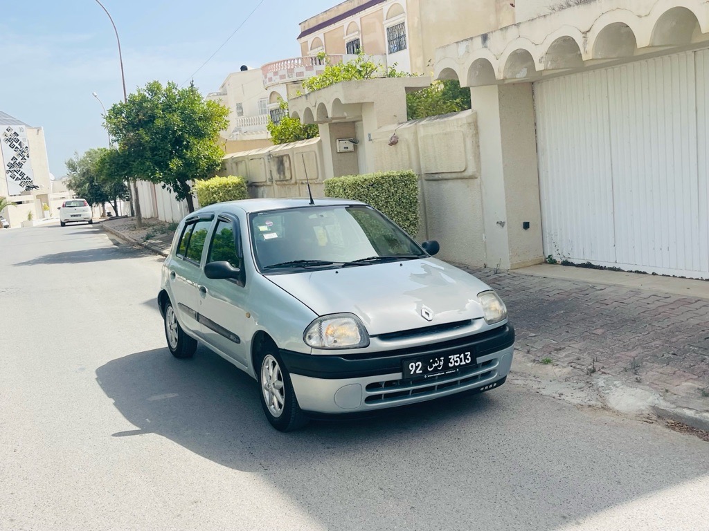 Clio bombé cabel