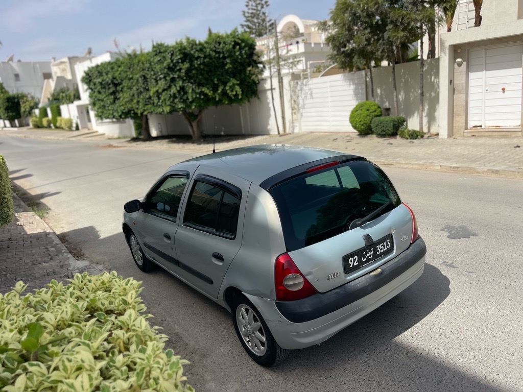 Clio bombé cabel