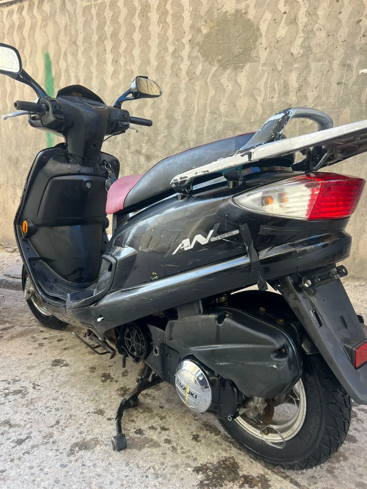 Suzuki an 125 cc avec carte grise 
