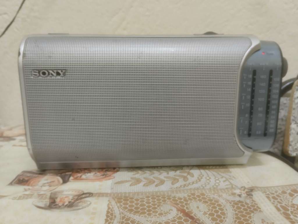 Radio vintage high tech sony 90