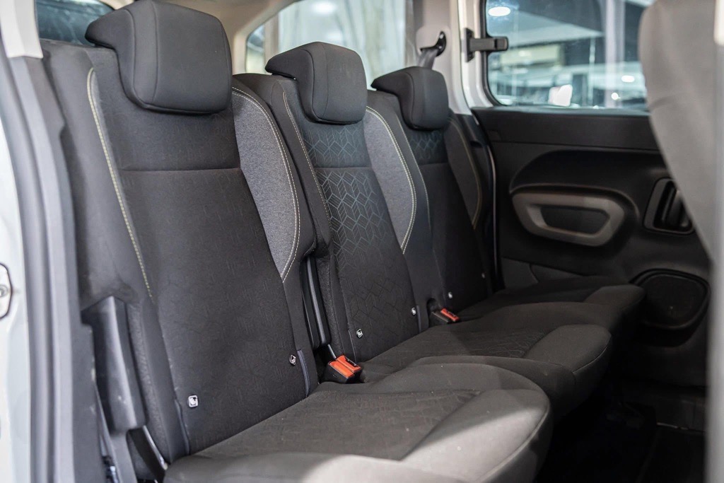 🌟PEUGEOT RIFTER 7 PLACES 🌟  4🔁 Possibilité de vente ou échange    ➖ Puissance Fi 7CV