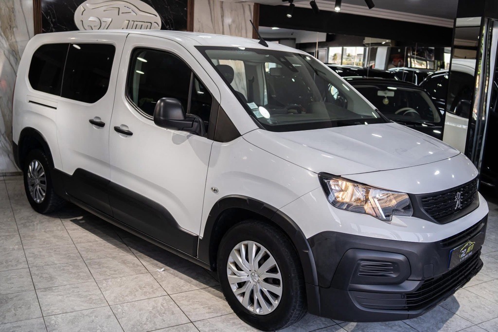 🌟PEUGEOT RIFTER 7 PLACES 🌟  4🔁 Possibilité de vente ou échange    ➖ Puissance Fi 7CV