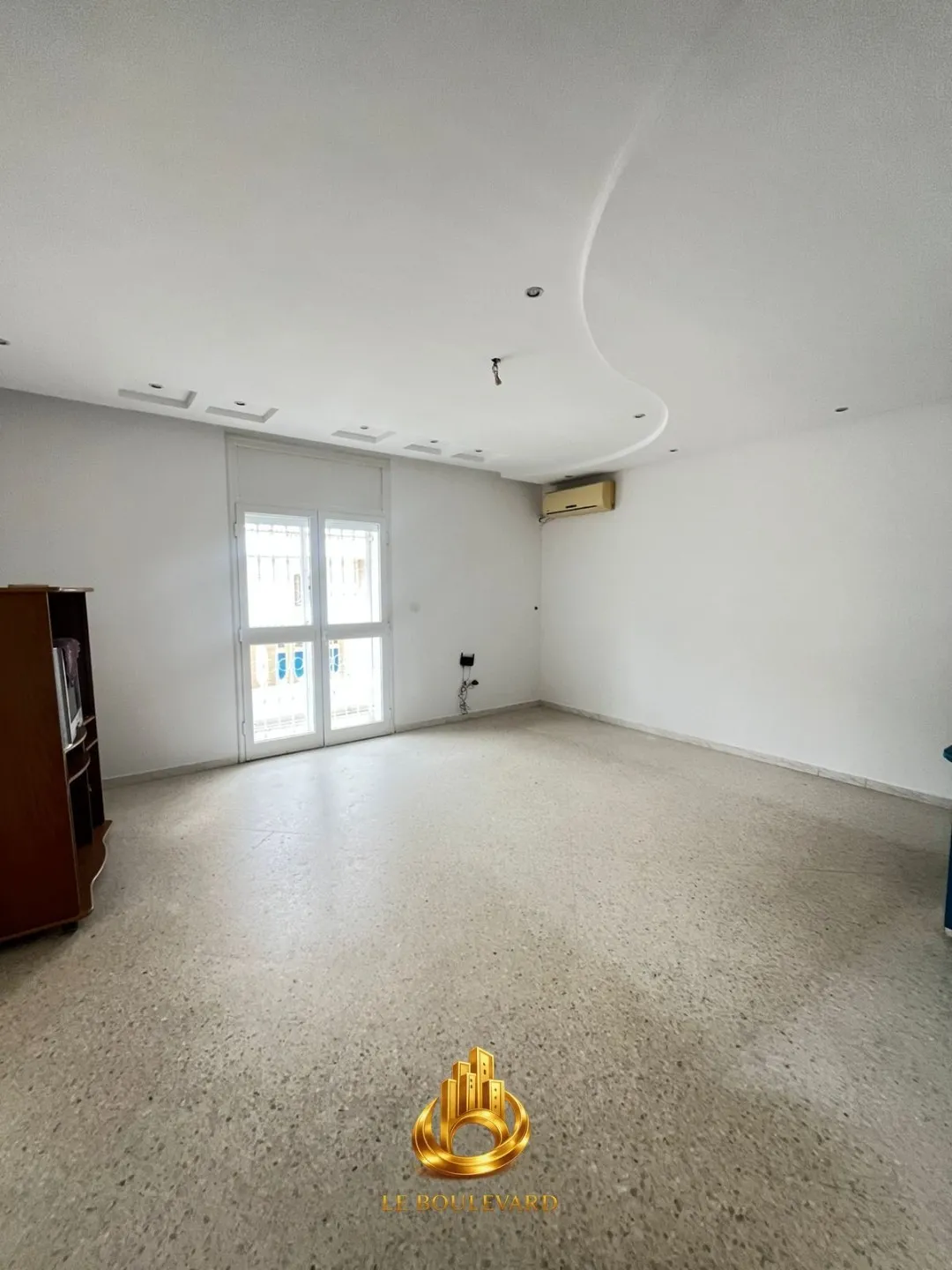 A Louer Etage De Villa 2S+3 Vide Situé à Route De Tunis, Nabeul 