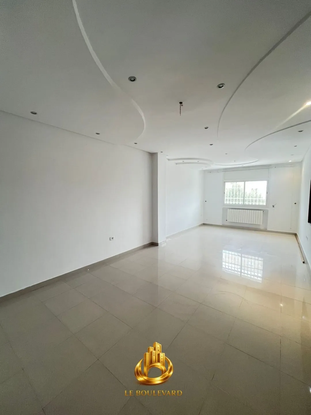 A Louer Etage De Villa 2S+3 Vide Situé à Route De Tunis, Nabeul 