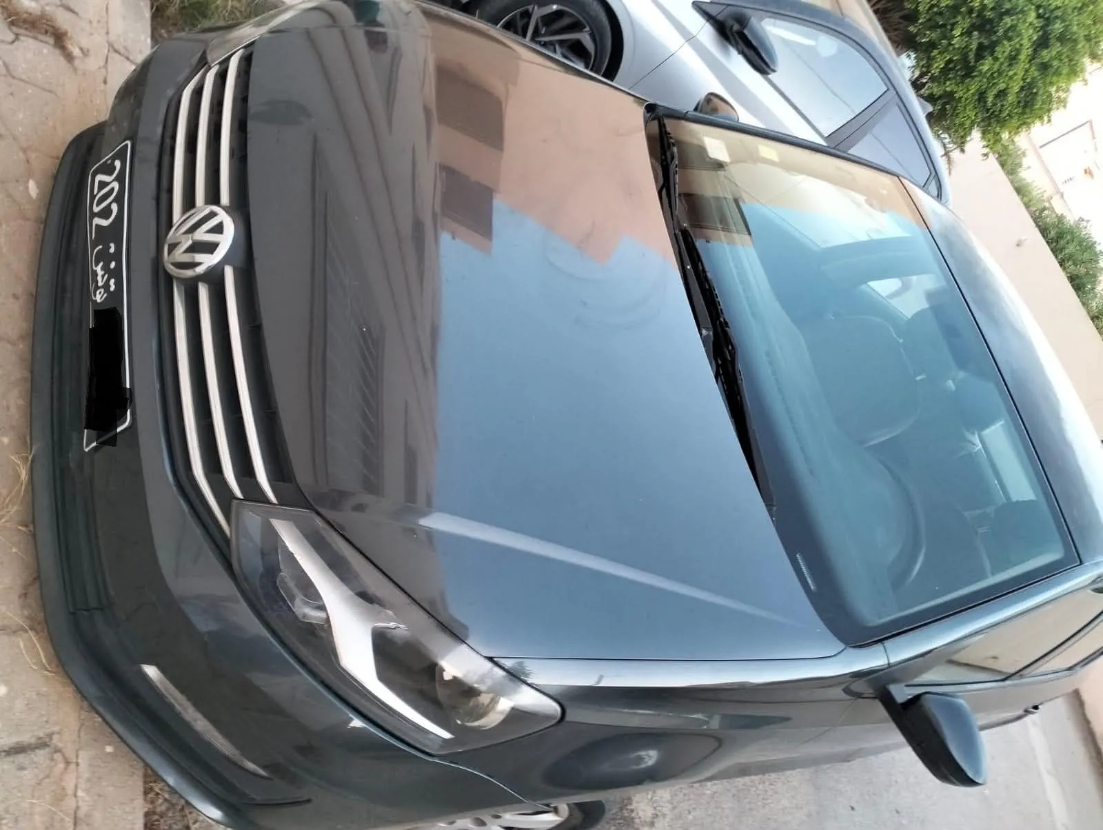 A VENDRE : VOLKSWAGEN POLO SEDAN 1.4 ESSENCE - Tel98479647