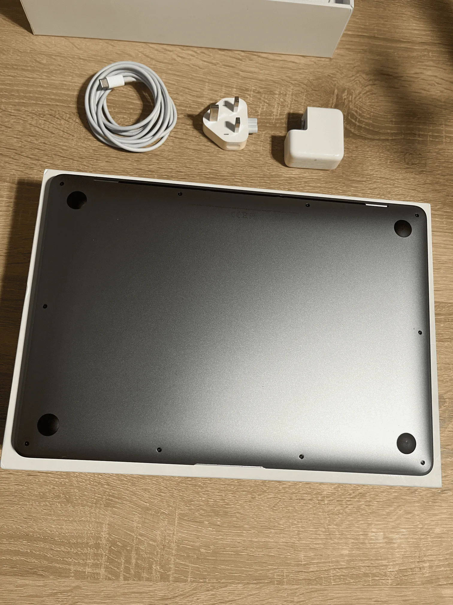Apple MacBook Air M1 (13,3”, Argent)