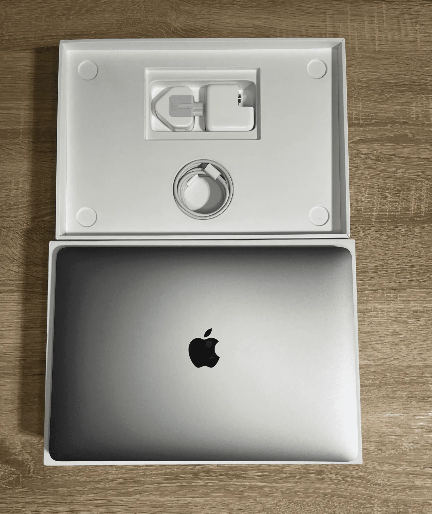 Apple MacBook Air M1 (13,3”, Argent)