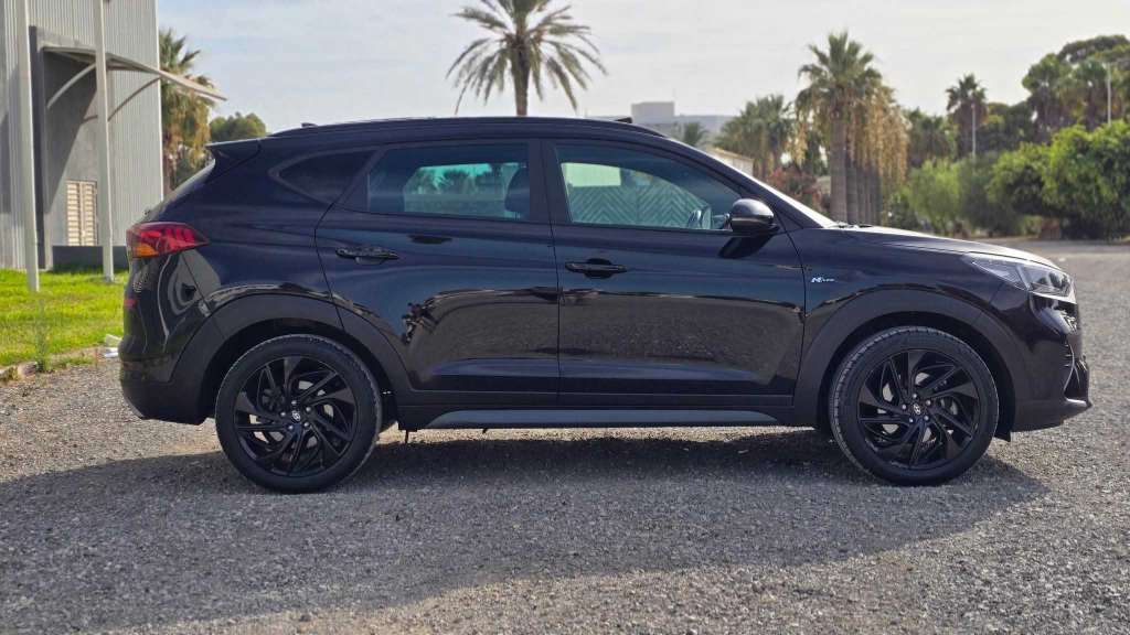 Hyundai Tucson N line 🇩🇪🇩🇪
Année:2020
Km:135000.   93 296 414