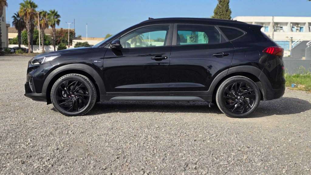 Hyundai Tucson N line 🇩🇪🇩🇪
Année:2020
Km:135000.   93 296 414