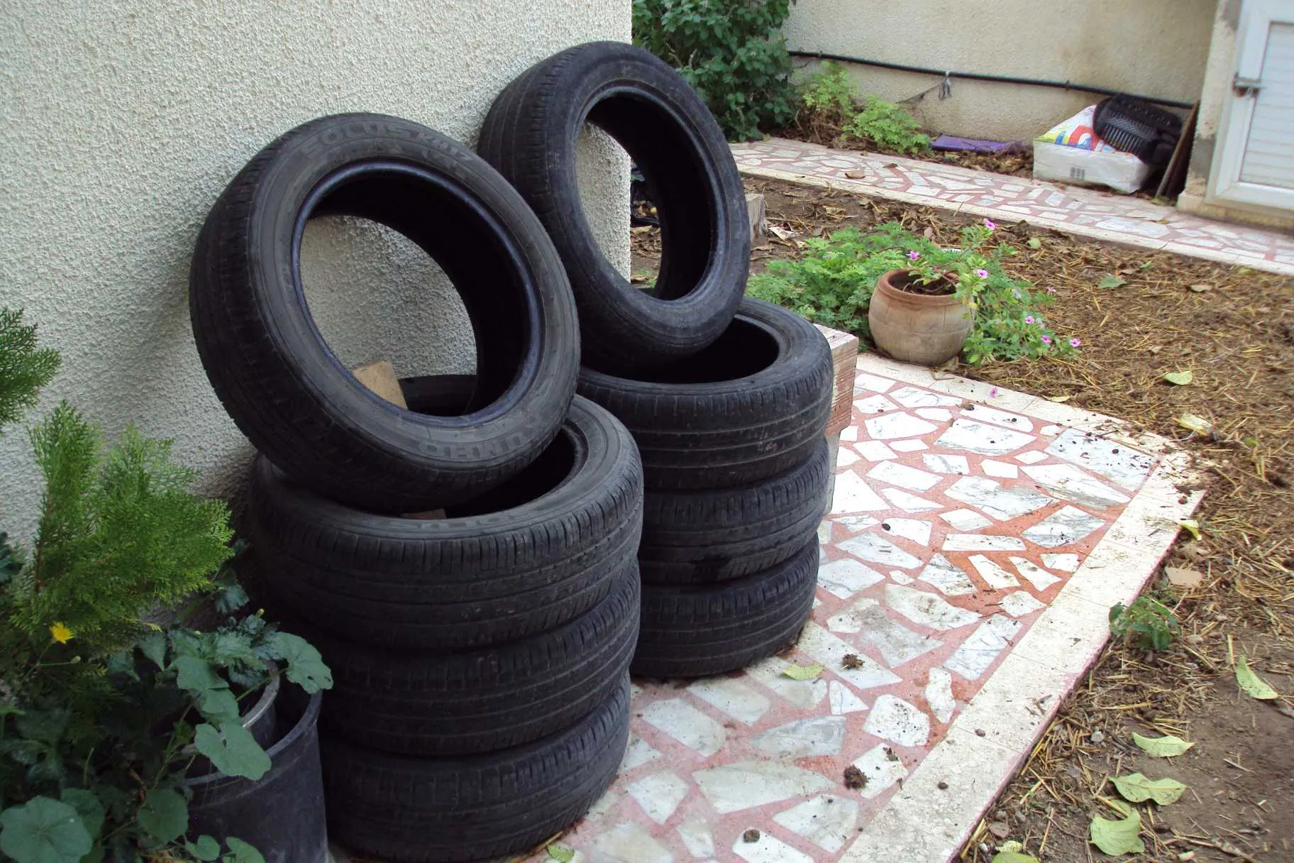 Lot de pneus  bonne occasion 165/60 R14