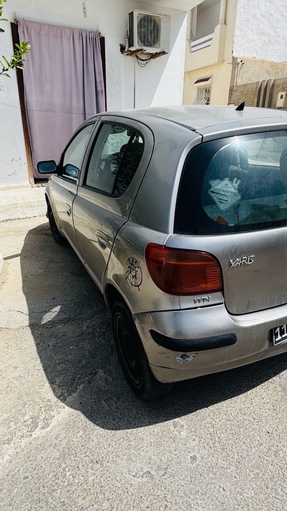 Toyota yaris 2005