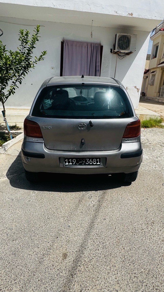 Toyota yaris 2005
