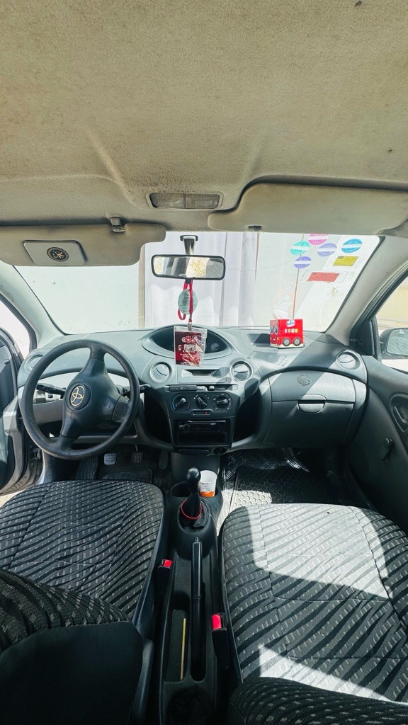 Toyota yaris 2005