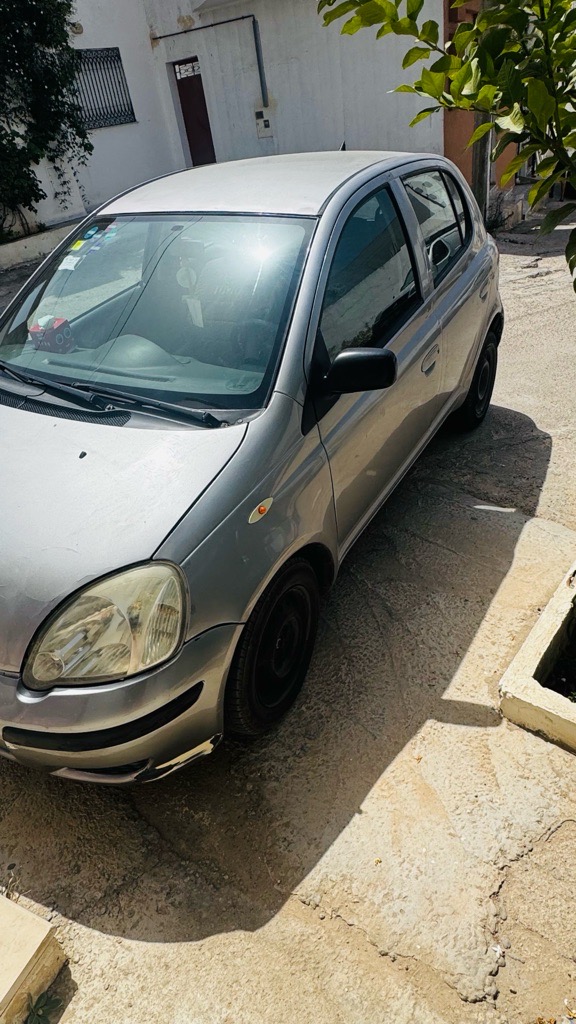 Toyota yaris 2005