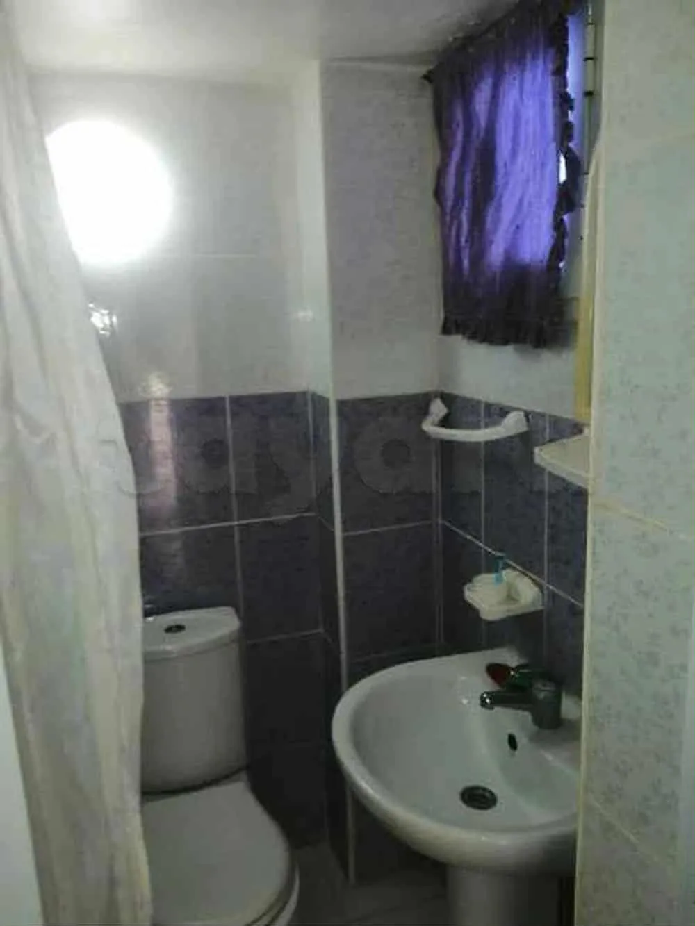 un studio s+1 richement meublé au rdc a louer a Somrane Prés de municipalité et de Bardo