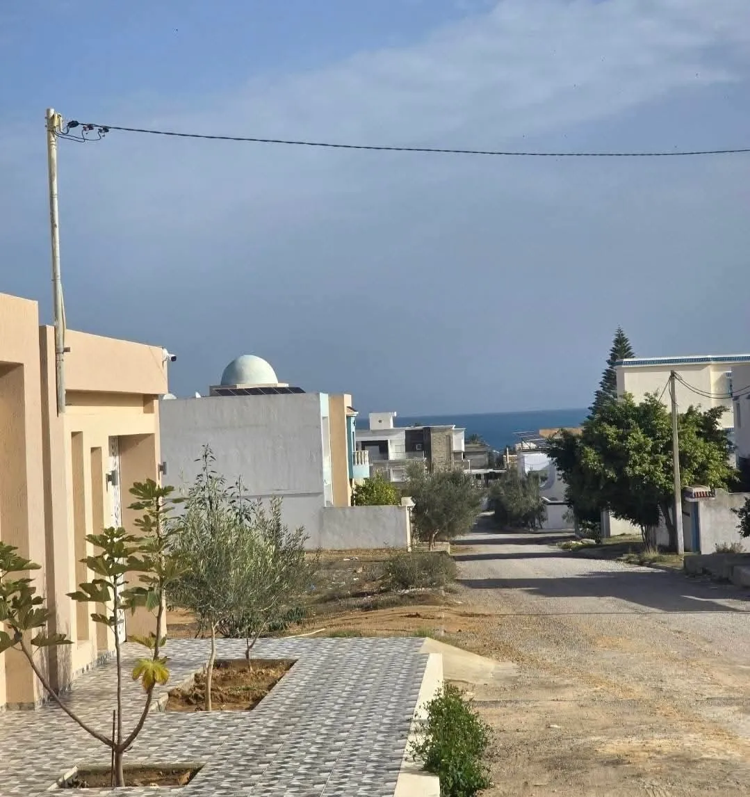 Terrain 248m2 et 300 m2 avec vue mer à chatt mariem