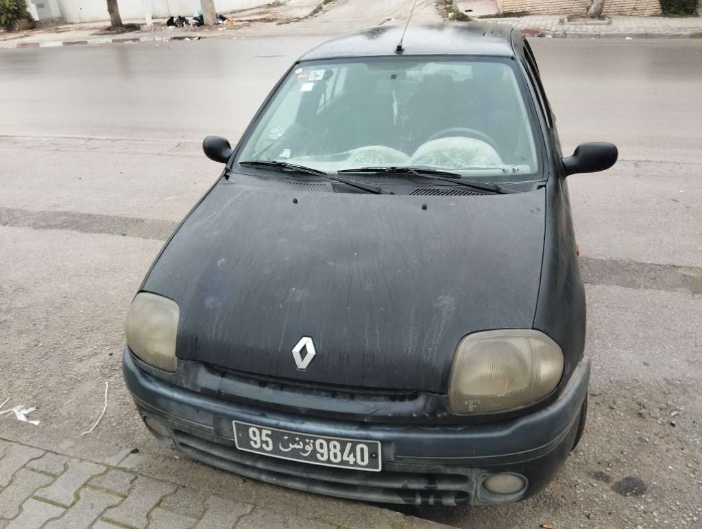 Clio bombé câble a vendre