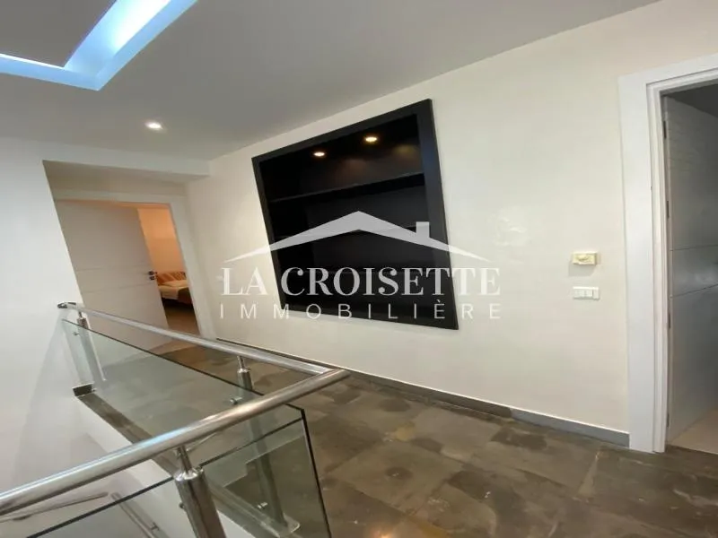 Duplex s3 meublé avec jardin à Gammarth MDL0005