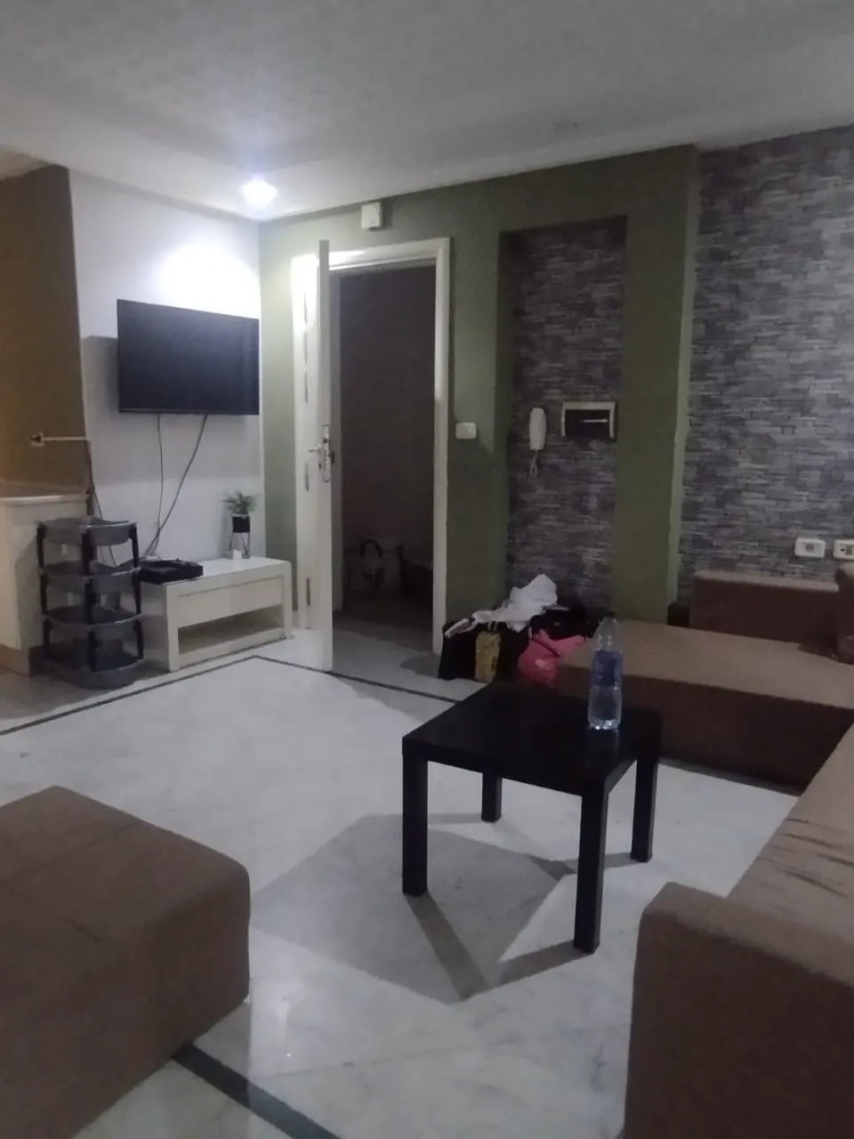 A vendre un appartement meublé vue sur mer sise au 4ème étage à Monastir