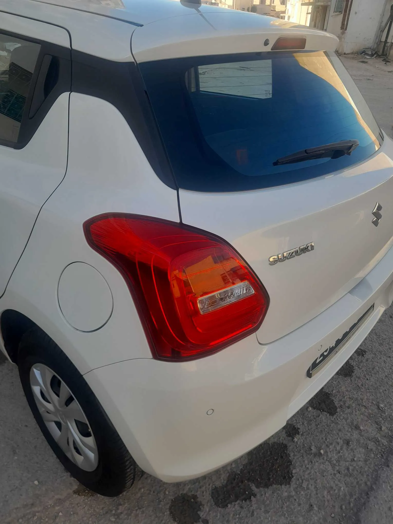 Suzuki Swift-d'origine-tel 98576500