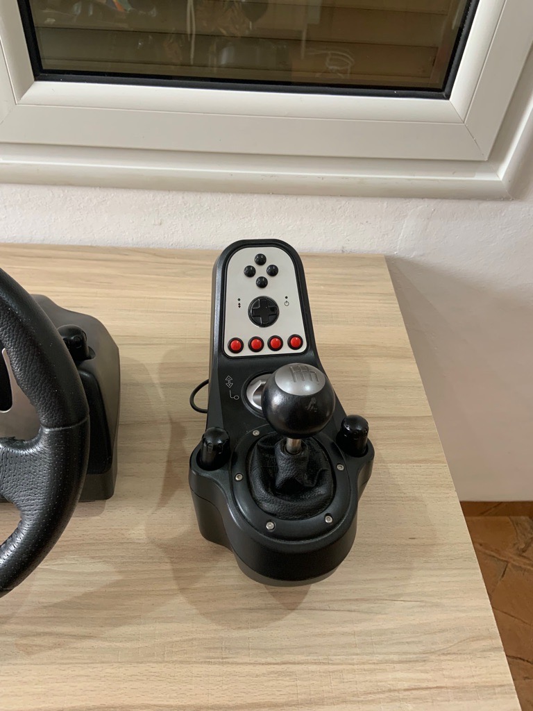 Logitech G25