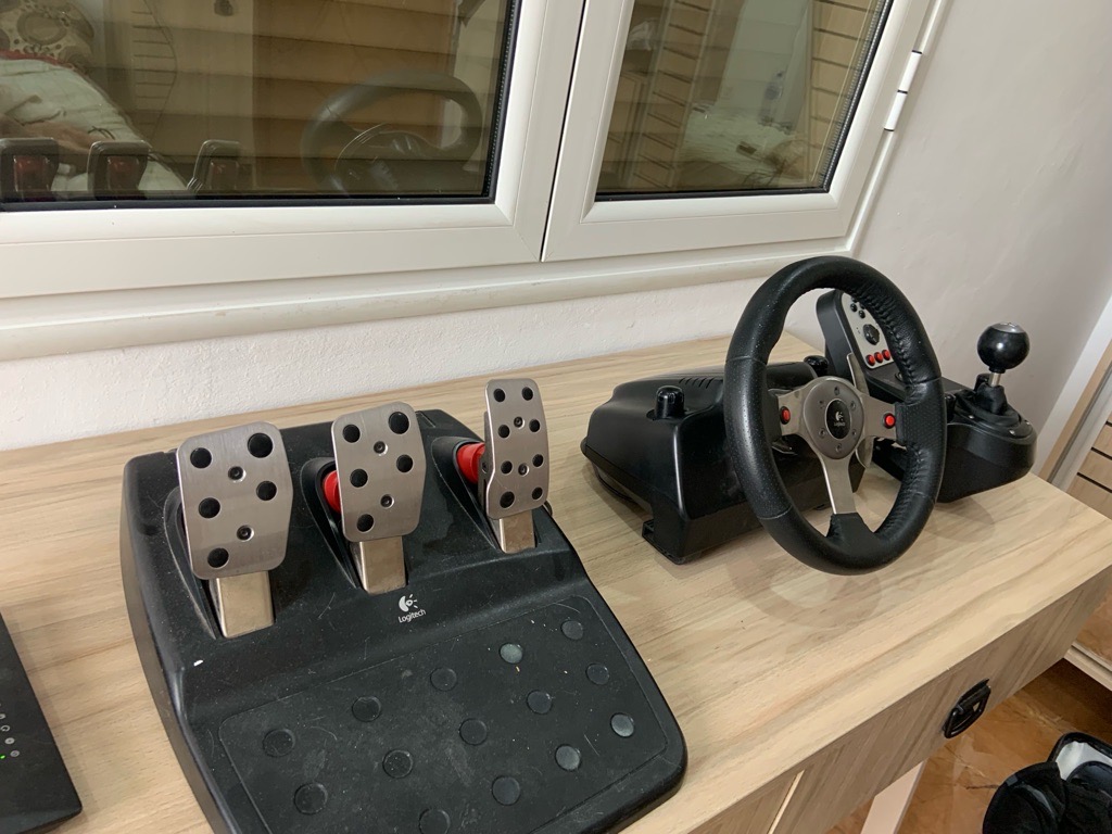 Logitech G25