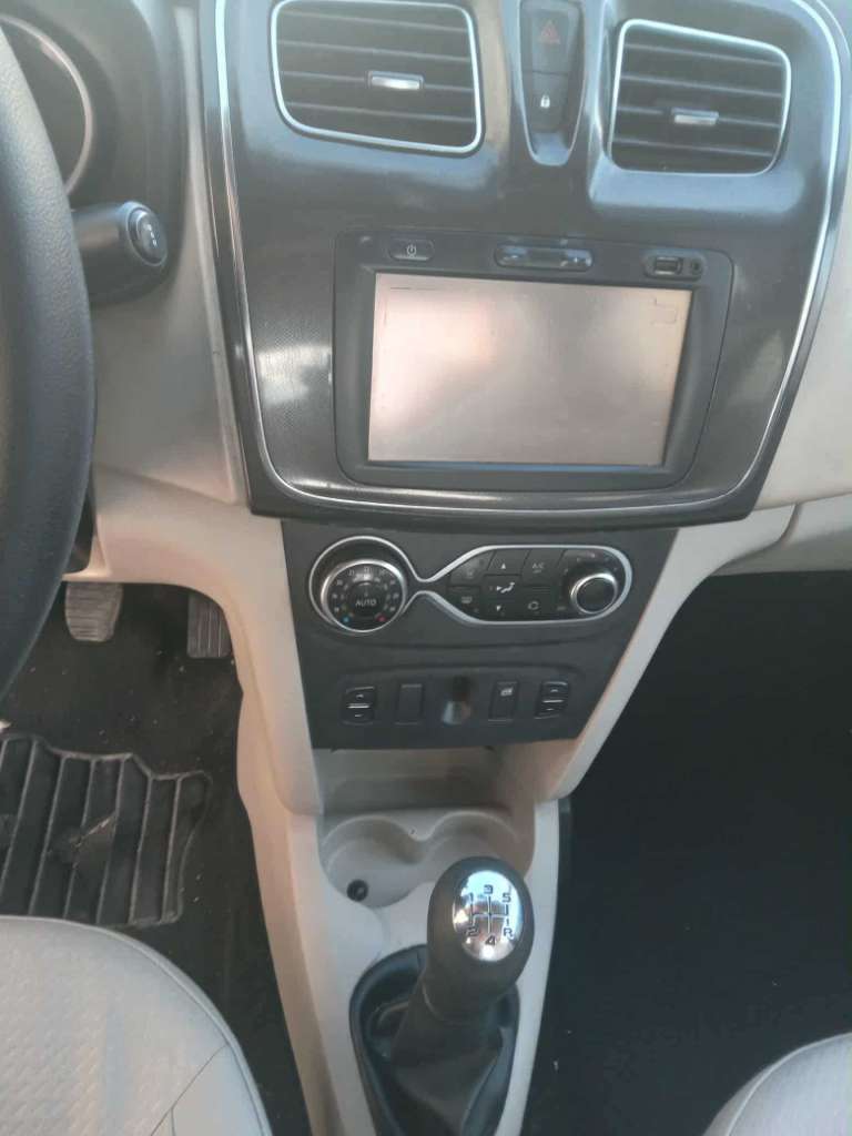 Très très jolie symbole élégance 1ère main tél 58515969