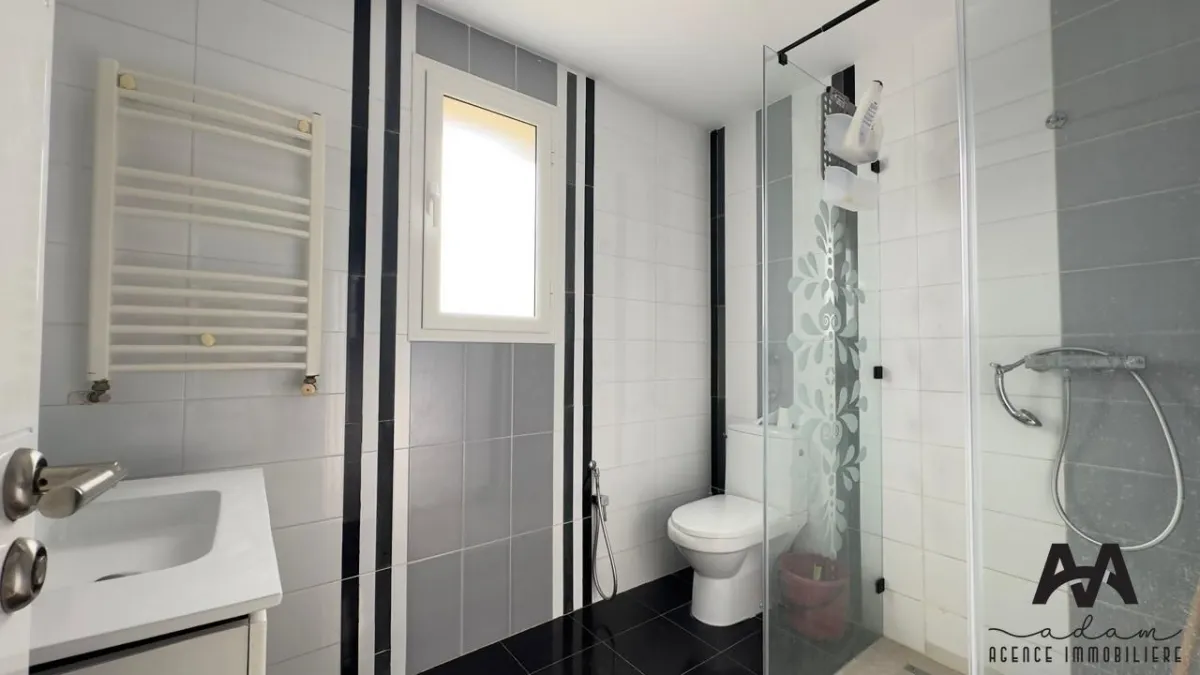 Appartement S+2 Meublé – AFH2 Résidence Sécurisée, Vue Mer 