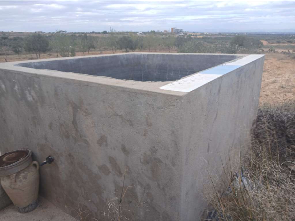 A vendre terrain superficie 3650 m² situé  a kalla kbira sur l'autoroute Premier Position