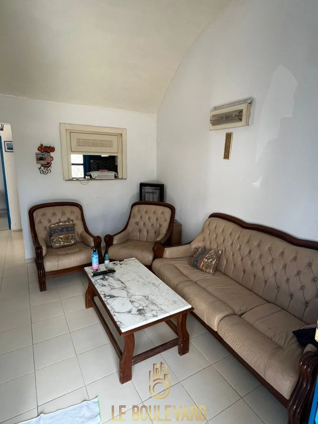 a vendre maison S+2 à rond point sultan , Hammamet Nord 